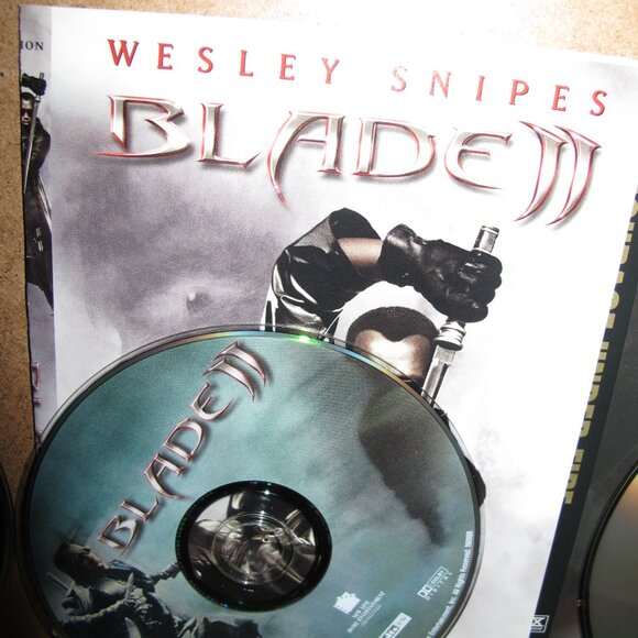 Must Bundle - DVD Bundle - Picture 4 of 5